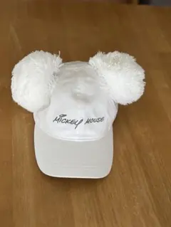 ミッキーマウス ポンポン付きキャップ