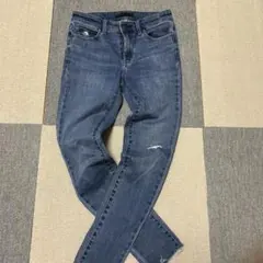 【UNIQLO】ウルトラストレッチスキニーダメージデニム25インチ