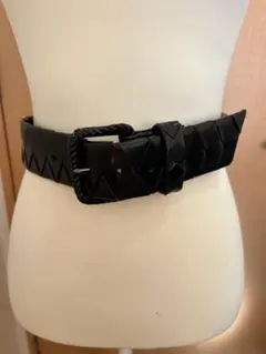 美品✨ ISSEY MIYAKE イッセイミヤケ レディース ベルト 編み込み イッセイミヤケISSEY MIYAKE 編み込みレザーベルト 黒L (K-153526)
