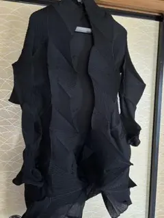 黒い立体プリーツカーディガン　koibito misaki