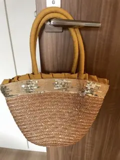 Item thumbnail for item d41b2b7a-dda9-45cb-a9ce-8ac81716230f