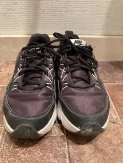 Item thumbnail for item 6a856211-7d9b-4d2d-9e9d-5aef2f36fbea