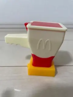 マクドナルド フライドポテト容器型フィギュア