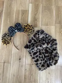 ディズニー　ヒョウ柄カチューシャ・レッグウォーマー