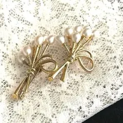 ブローチ ゴールドカラー 花束モチーフ パール 系　ビンテージブローチ
