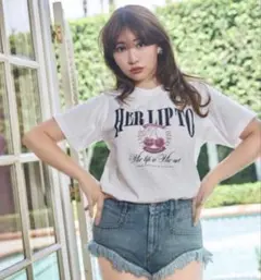 Herlipto Classic Cherry Tee チェリー　Tシャツのサムネイル