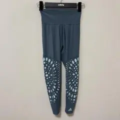 adidas グリーン　メッシュ　スポーツウェア　レギンス　ヨガ　穴あき