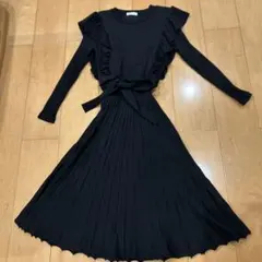 MIIA フリル付きニットワンピース