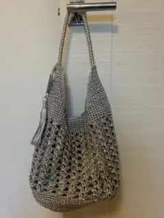 値下げしました❗️新品❗️未使用❗️ベイフロー　ラメ編みタッセルショルダー　シルバーのサムネイル