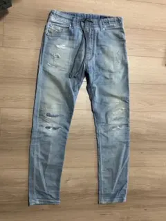 DIESEL ディーゼル　メンズ　ジーンズ サイズ28