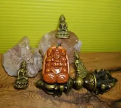 古い ペンダント 真鍮？ 金銅 北斗七星◇金属製彫刻カーブ角 - メルカリ