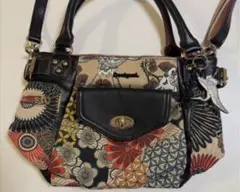 「Desigual/デシグアル」和風バッグ　チャーム付きのサムネイル
