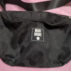 マリークワントボディバッグ　ウエストポーチ　デイジー総柄