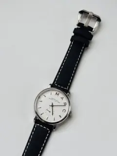 【電池・ベルト新品の美品】マークバイマークジェイコブスの腕時計！ホワイト