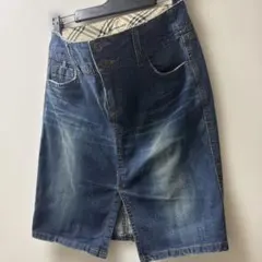Burberry❣️ストレッチ抜群❣️デニム❣️ミニスカート❣️ノバチェック❣️ダメージ❣️