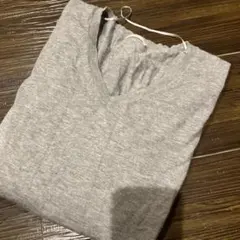 Vネック　XLサイズ
