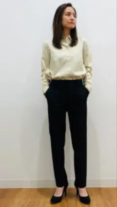 ユニクロ　スマートアンクルパンツMブラック