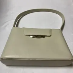 ハンドバック