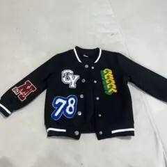 刺繍パッチ付き黒ジャケット　ブルゾン　男の子　100 秋コート羽織