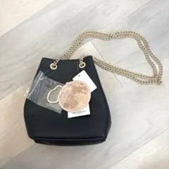 tal.by yumi. カラビナ付チェーンバッグ