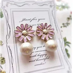 コットンパール フラワーチャームイヤリング