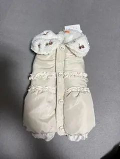 【わんちゃんのダウン】 PET PARADISE 3S クリーム色 フリル付き