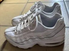 NIKE エア マックス 95 (GS)白　スニーカ　レディース　23.5