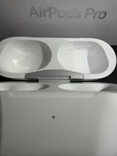 Apple AirPods Pro 2世代 充電ケースのみ　4
