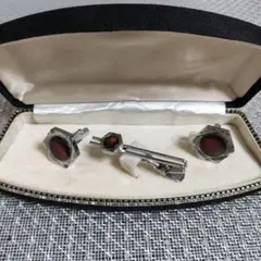 Item thumbnail for item 745e8529-b665-4587-bbb7-5b04a10432b1