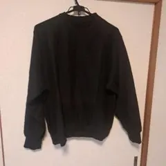 ファミリーマート　ブラック クルーネック トレーナー