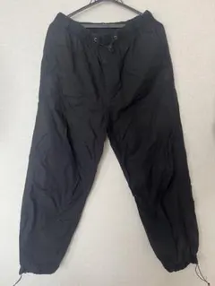 ZARA パラシュートパンツ　黒