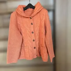 オレンジ フード付き ケーブルニット カーディガン