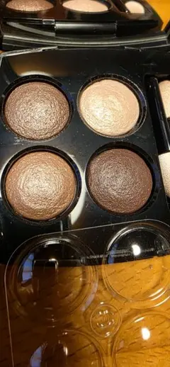 シャネル レ キャトルオンブル226ティセ リボリ