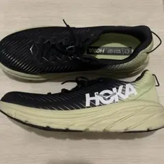 HOKAスニーカー