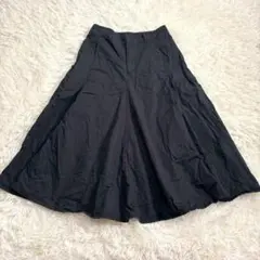 【完売品】 ユニクロU コットンツイルフレアスカート 黒 ロング丈 ボリューム