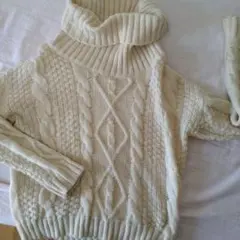 またまた値下げしました。イング、かわいいニット