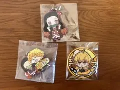 鬼滅の刃 ラバーストラップ、缶バッジセット