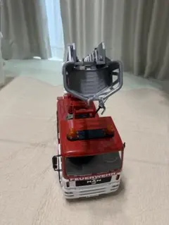 おもしろ消防車100点 - メルカリ