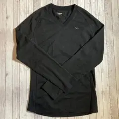 【美品】1PIU1UGUALE3RELAX上質ストレッチ素材×シンプル黒Vネック