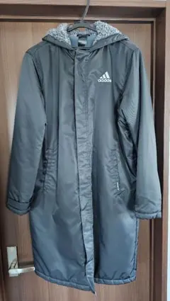アディダスベンチコート(ボアコート)