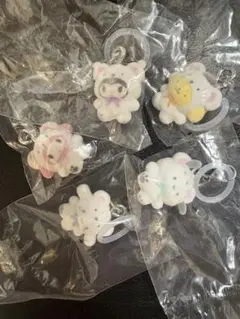 サンリオ　ふわふわスノー　コンプリートセット　めじるしアクセサリー