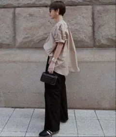 machatt Italian tuck memory blouseのサムネイル