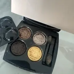 CHANEL アイシャドウパレット 4色