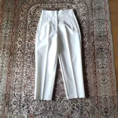 ZARAハイウエスト白パンツ