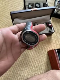 NIKE TRIAX SWIFT ケース 説明書付き ほぼ未使用 腕時計 - メルカリ