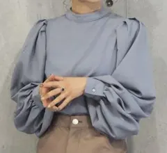 【最終値下げ】tiptop バックリボンボリュームショルダーブラウス