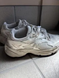 New Balance ニューバランスML725CH ホワイト スニーカー