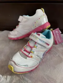 新品☆ムーンスター キッズスニーカー　バネのチカラ　24センチ