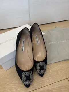 MANOLO BLAHNIK ブラックフラットシューズ38 1/2 - メルカリ