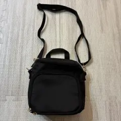 selva secreta ミニ ショルダーバッグ 黒 多機能 マザーズポーチ